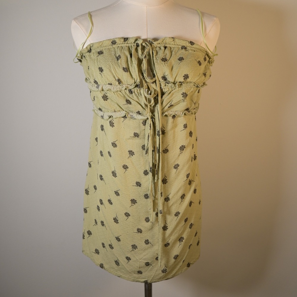 Skylar + Madison Womens M Sage Green Floral Smocked babydoll Tunic Boho Beachy